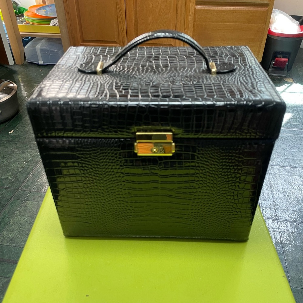 Black print Jewelry Box